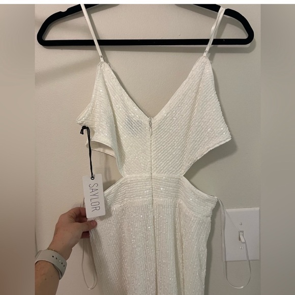 NWT Saylor $308 Harmonie White Sequin Cutout Cross High Slit Dress - Medium - Picture 7 of 7
